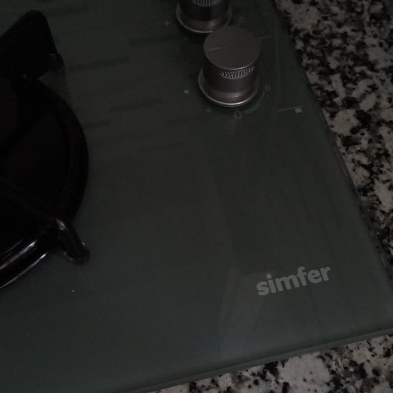 Patlayan Simfer Cam Ocak, Renk Uyumsuzluğu Ve Çözüm Aksaklıkları Nedeniyle İade Talebi