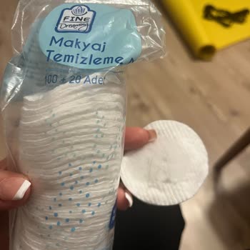 Metro Grossmarket Makyaj Temizleme Pamuklarında Saç Kılı Çıktığı İçin Hijyen Sorunu