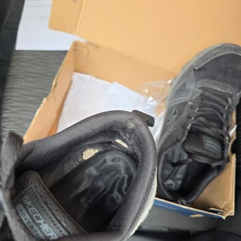 Skechers Ayakkabım Kısa Sürede Yırtıldı Ve Mağaza Değişim Reddetti
