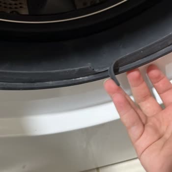 Kapı Girişindeki Yırtılan Lastiğin Garanti Dışında Sayılması Güvenimizi Sarsıyor