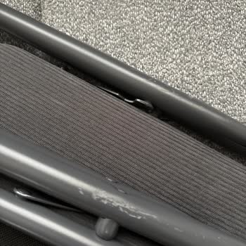 Kusurlu Metal Sandalyelerin Kötü Paketlenmesi Ve İade Sürecinde Yetersiz Müşteri Desteği