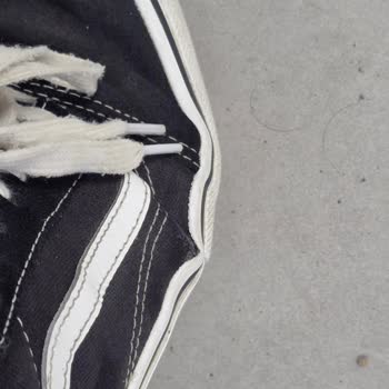 Sneaks Up Üzerinden Alınan Vans Ayakkabının Kısa Sürede Taban Açılması Ve Garanti Talebi