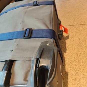 Bagajımda Ağır Hasar Ve Tek Teker Kaybı: Sorumluluk Reddi Ve Yeni Valiz Talebi