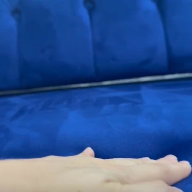 Süngerleri Çöken Koltuklar Ve Cevapsız Müşteri Desteği