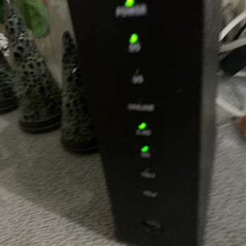 Sık Kesintili İnternet Ve TV Hizmeti Evden Çalışmayı Engelliyor