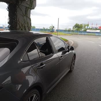Toyota Corolla Cam Değişimi İçin 50 Günlük Yetkili Servis Gecikmesi