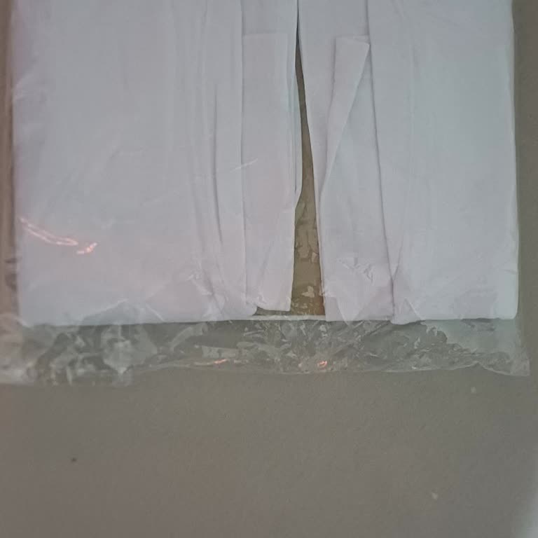 Ateş Kozmetik Medikal Korse Siparişi Yerine T-Shirt Gönderilmesi Ve 900 TL İade Talebi