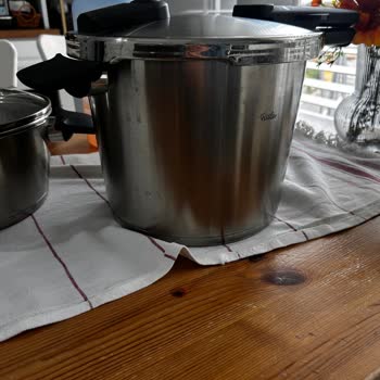 Fissler Düdüklü Tencere Setinde Tekrarlayan Lekeler Ve İade Reddi