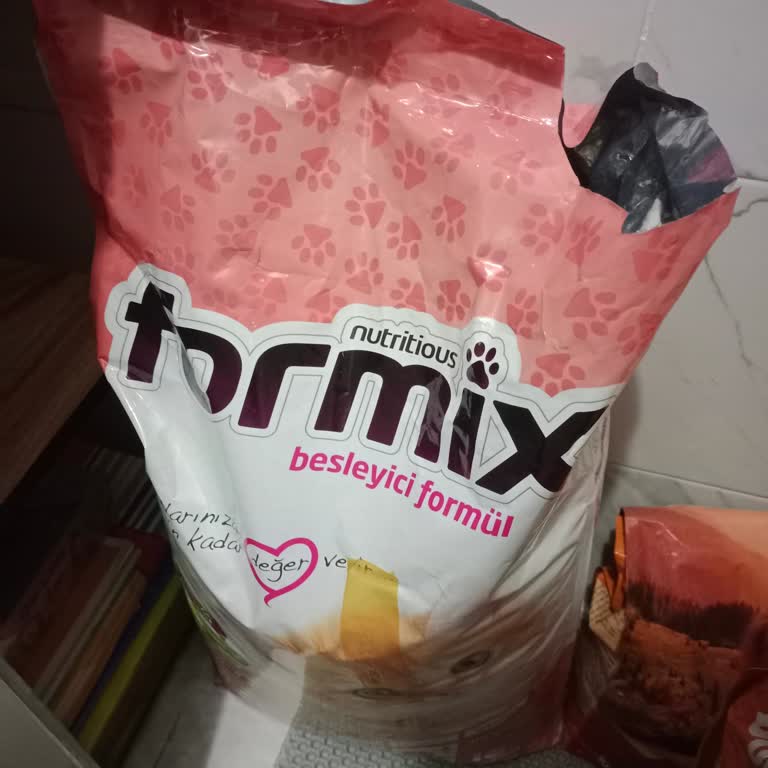 Yanlış Kedi Maması Ve Eksik Kedi Kumu İçin İade Ve Fatura Talebi