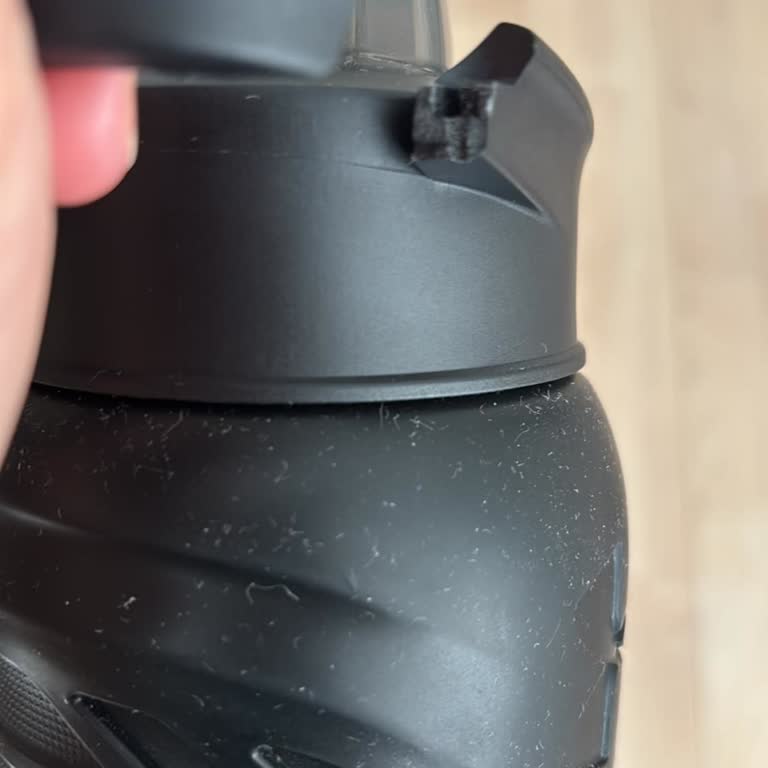Under Armour Water Bottle Handle Broke Without Impact