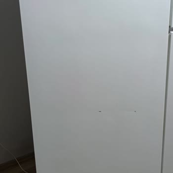 Buzdolabımın Buzluk Bölümündeki Yoğun Koku Sorunu Ve Ücretli Değişim Talebi