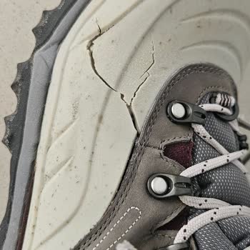 Timberland Botların Kısa Sürede Çatlak Ve Kopma Sorunu