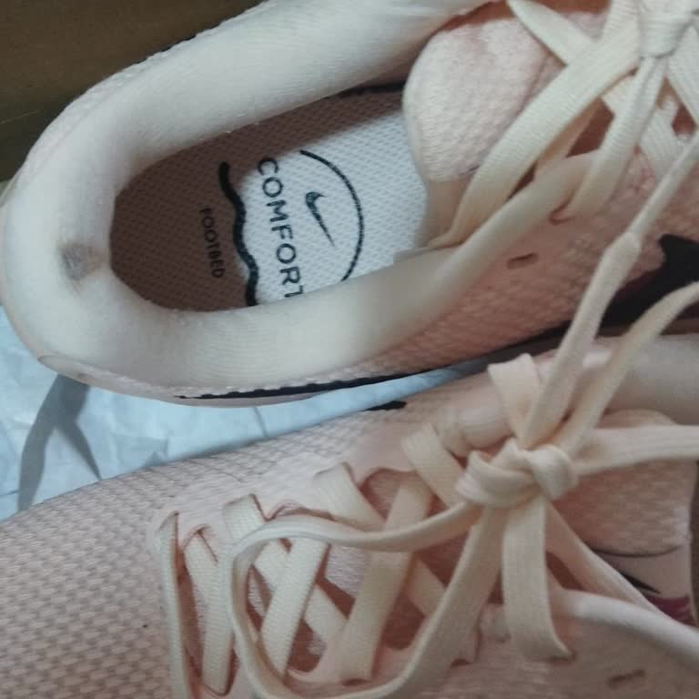 Nike Ayakkabısındaki Keskin Çıkıntı Eşimin Ayağını Yaraladı, Değişim Talebi Reddedildi