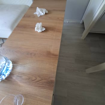 Hasarlı Mobilya Ve Yanlış Montaj Nedeniyle Duvar Çatlağı