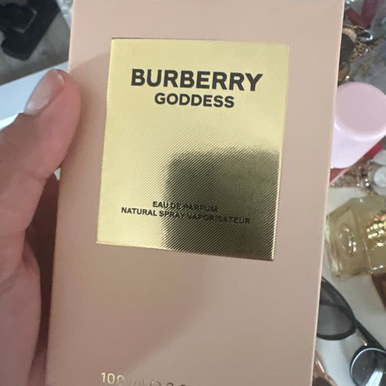 Boyner Mağazasında 7.000 TL Burberry Parfümünün Kalıcılık Problemi