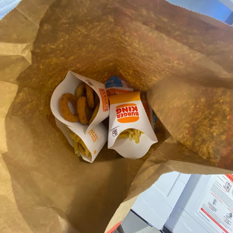Mersin Akdeniz Burger King Şubesinde Ranch Sosları Sürekli Eksik Gönderiliyor