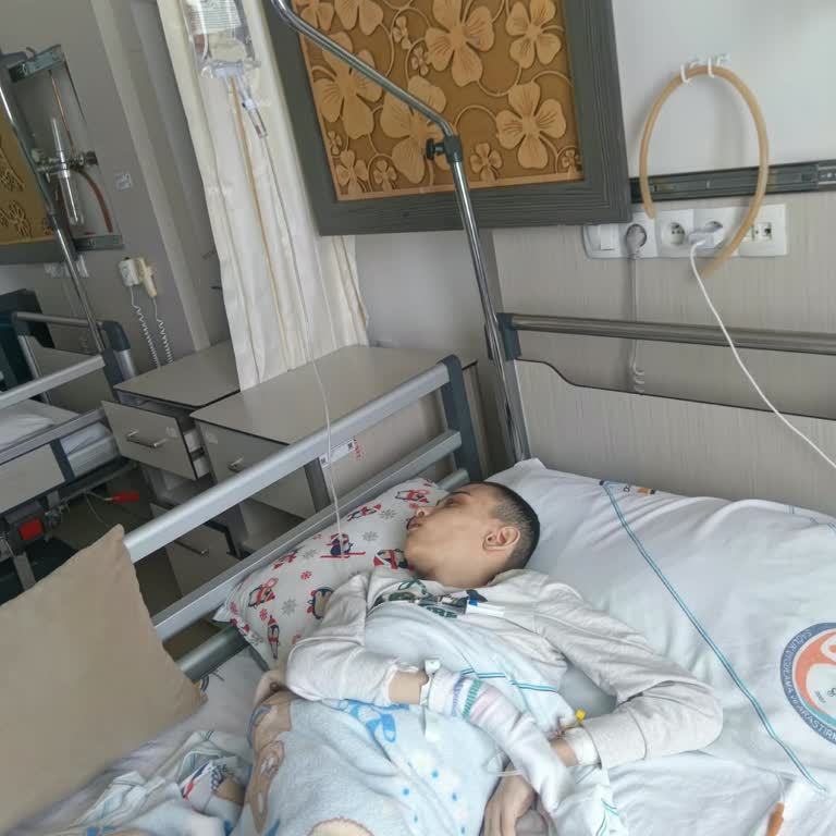 Özel Gereksinimli Çocuğa Acilde Yanlış Bilgilendirme Ve Tedavi Eksikliği