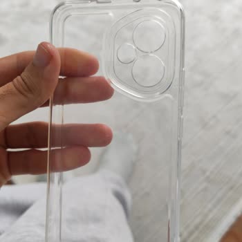 Şeffaf Telefon Kılıfı Kesim Bozukluğu Ve Silikon Çapakları