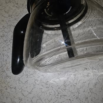 Cam Demliğin Kendi Kendine Kırılması Ücretsiz Değişim Talebi