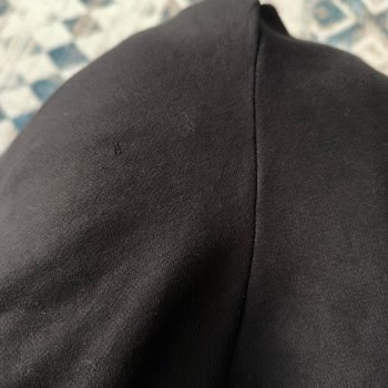 Defolu Kadın Eşofman Altı Ve Cevapsız Mağaza İletişimi: Nike Vadi İstanbul Mağazası