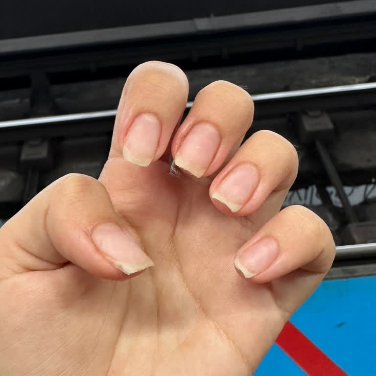Randevuyu Bekletti, Tırnakları Mahvetti Çilek Nail House Nişantaşı'nda Özensiz Hizmet