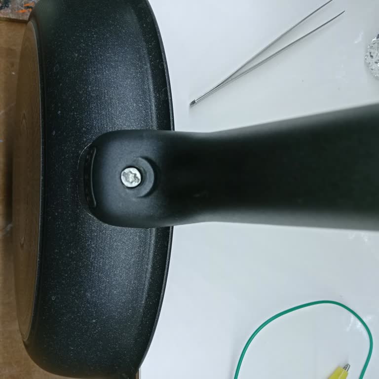 Ayıplı Tefal Tava Ve Mağaza Personelinin Garanti Dışı Müdahalesi