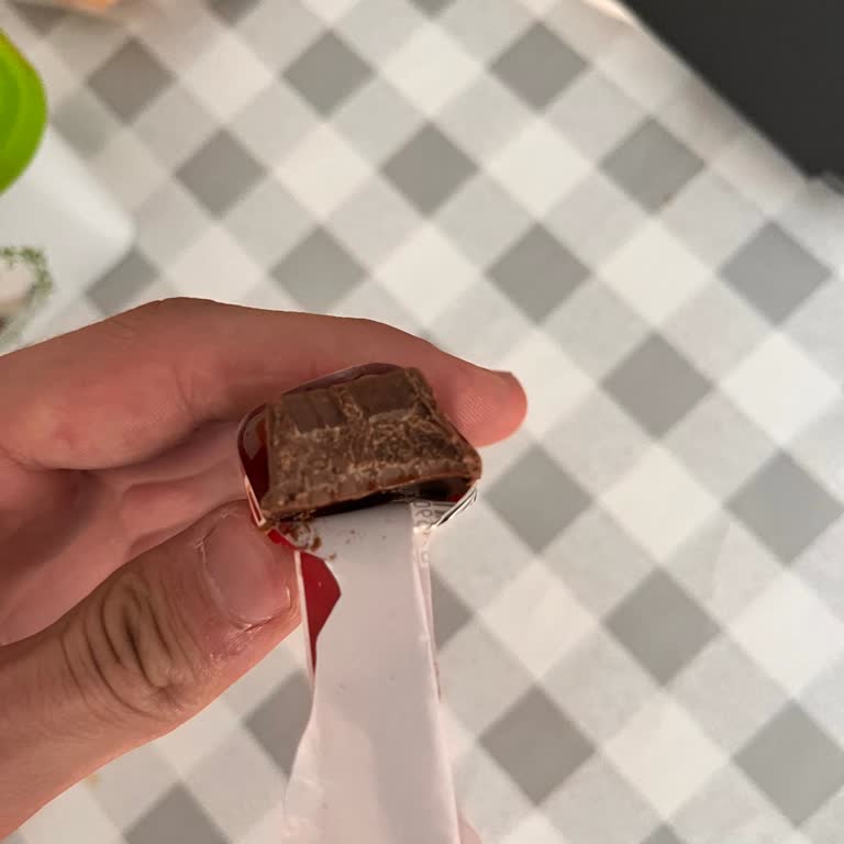 Ülker Dido Çikolatasında Bisküvisiz Üretim Hatası