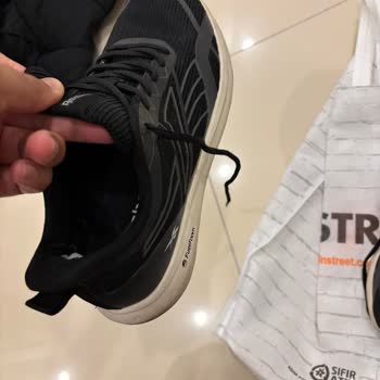 Reebok Ayakkabısında Kısa Sürede Oluşan Topuk Deformasyonu İçin Garanti Kapsamında Değişim Talebi