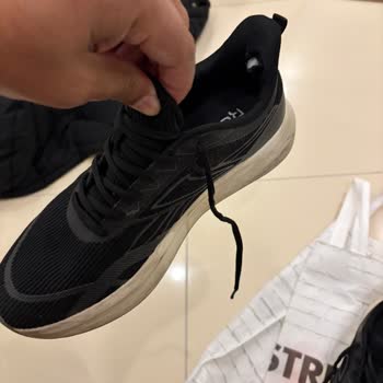 Reebok Ayakkabısında Kısa Sürede Oluşan Topuk Deformasyonu İçin Garanti Kapsamında Değişim Talebi