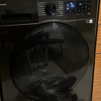 Samsung Çamaşır Makinesi Sıkma Yapmadığı Ve Programlar Takıldığı İçin Garanti Değişim Talebi