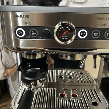 Defolu Espresso Makinesi İade Edilmedi, Serviste Tutuluyor