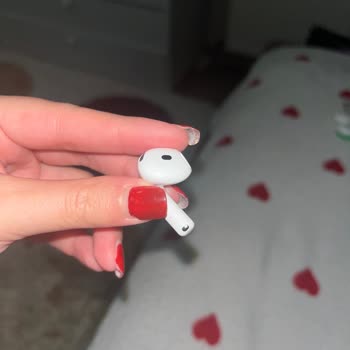 Media Markt Ve Troy’da Kırılan AirPods İçin Garanti Reddi Ve Kaba Tutum