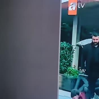 Garanti Kapsamındaki Televizyonumda İçeriden Renkli Çizikler Oluştu