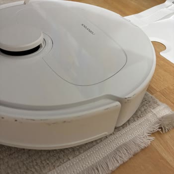 Robot Süpürge Çarpma Ve Harita Sorunları Garantili Değişim Talebi