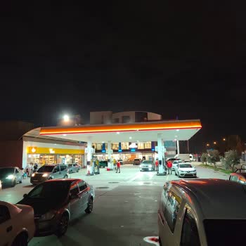 Shell Akaryakıt İstasyonunda Benzin Yokluğu Ve Müşteri Memnuniyetsizliği