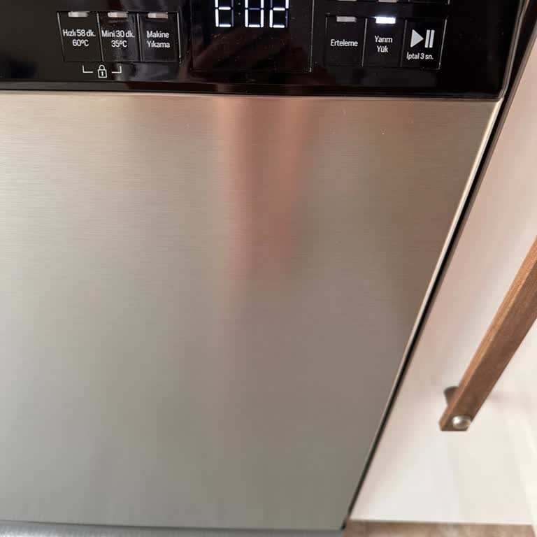 Arçelik 6144 Bulaşık Makinesinde Sürekli E01/E02 Hataları Ve Garanti Kapsamında Ürün Değişimi Talebi