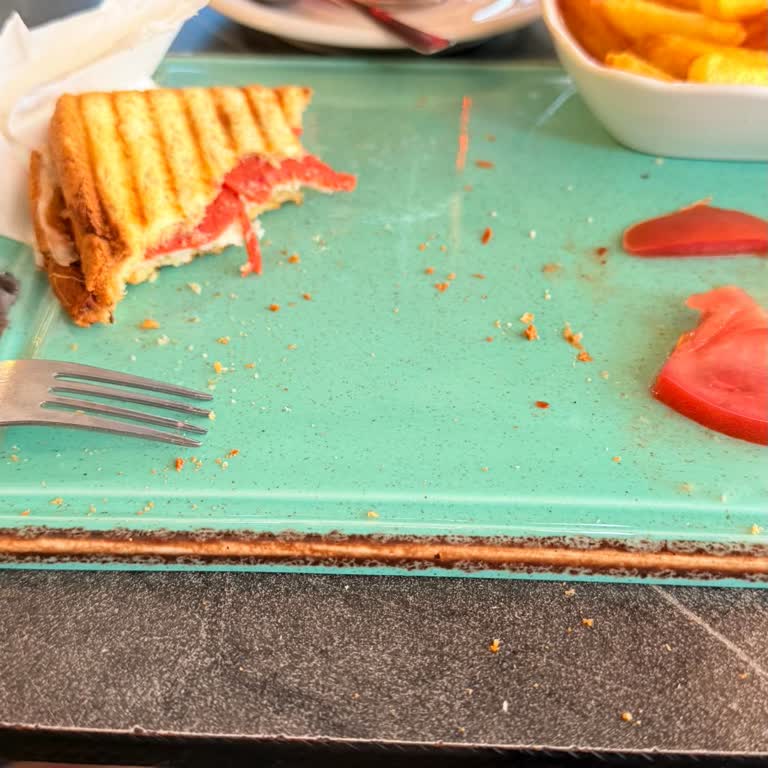 Soğuk Patates, Saygısız Açıklama Ve Kalitesiz Tost
