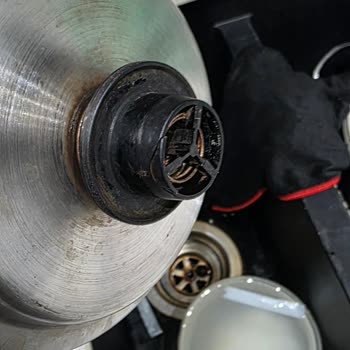 Metal Süzgeç Paslanmış Ve Çay Demlenmiyor, Ücretsiz Değişim Talebi