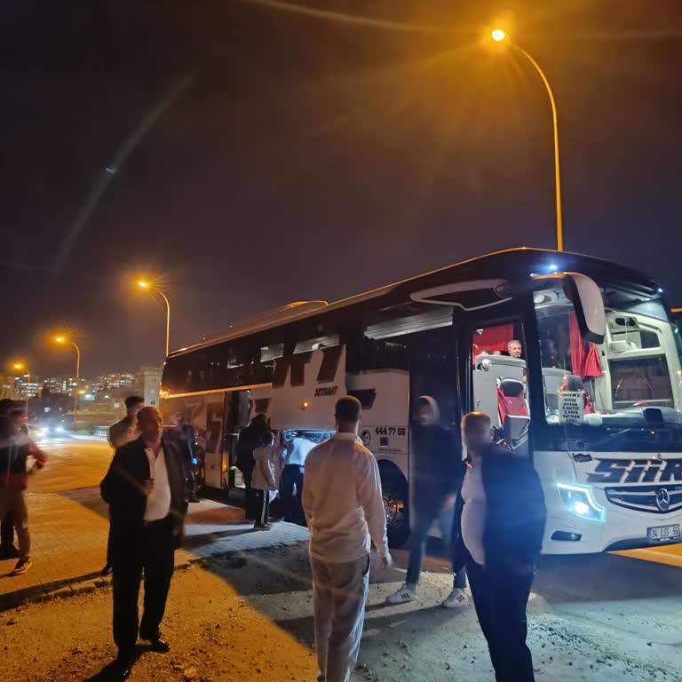 Otobüs Bizi Yol Kenarına Bırakıp Terminale Gelişimizi Geciktirdi