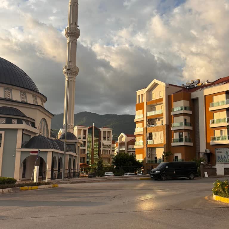 Camii Önünde Tehlikeli Park Ve Rampalı Kaldırım Talebi