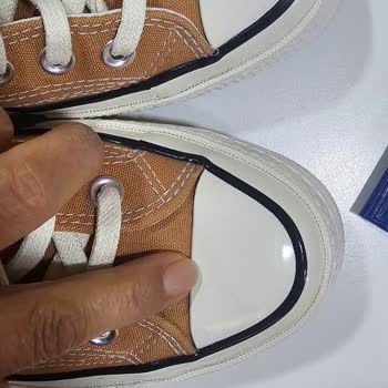 Ayakkabının İçindeki Sert Plastik Parçanın Ayak Tahrişi Ve İade Reddi