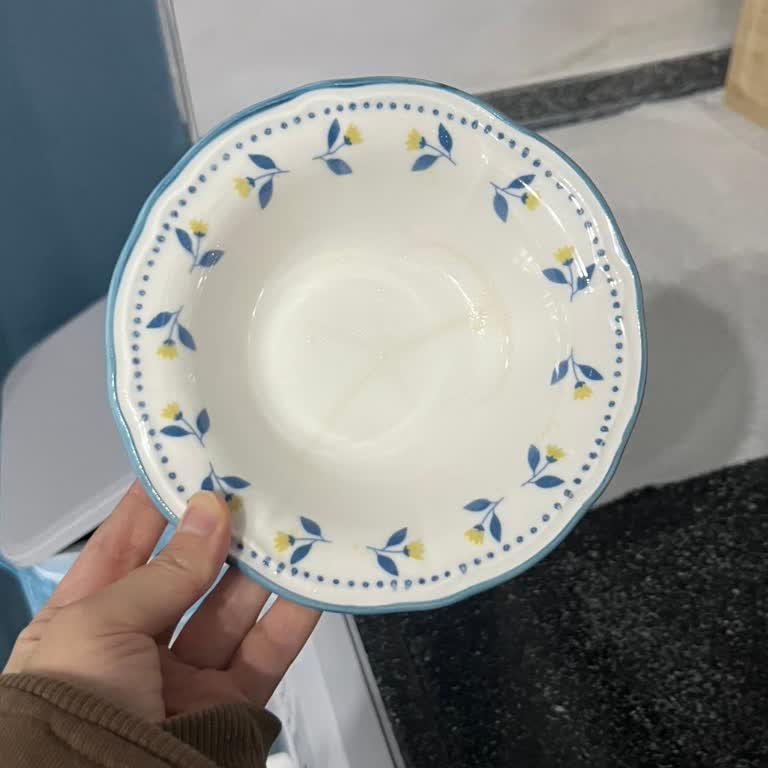 Çatlayan Çorba Kasesi İçin Ücretli Değişim Talebine Yanıt Vermeyen Bella Maison