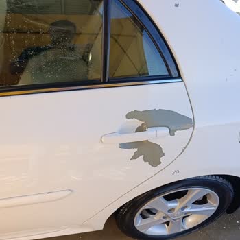 Toyota Corolla'da Kronik Boya Dökülmesi İçin Ücretsiz Tam Boya Talebi Reddi