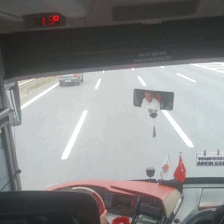 Bir Saatlik Rötar Ve Şoförün Saygısız Sözleri