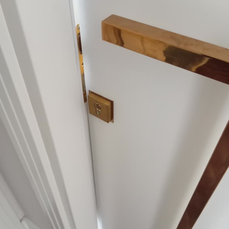 Lavabo Kokusu, Havalandırma Çalışmıyor, Parkelerde Kabarmalar Ve Kapı Sorunları