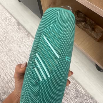 JBL Hoparlörlerde Hızlı Kauçuk Dökülmesi Ve Üretim Sorunu