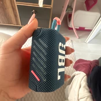 JBL Hoparlörlerde Hızlı Kauçuk Dökülmesi Ve Üretim Sorunu