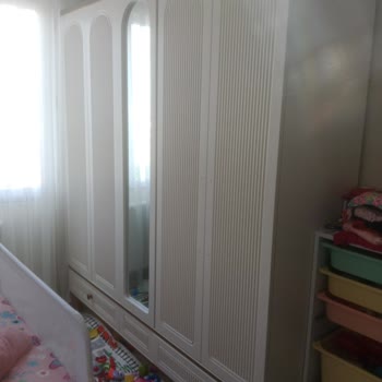 Katalogdaki Dolap Gelmedi, Yanlış Model Ve Eksik Raflarla Karşılaştık