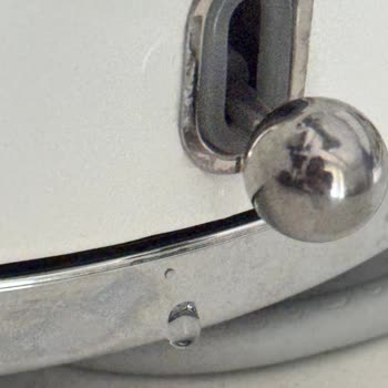 Smeg Kettle Su Sızdırması Garanti Kapsamında Değişim Talebi