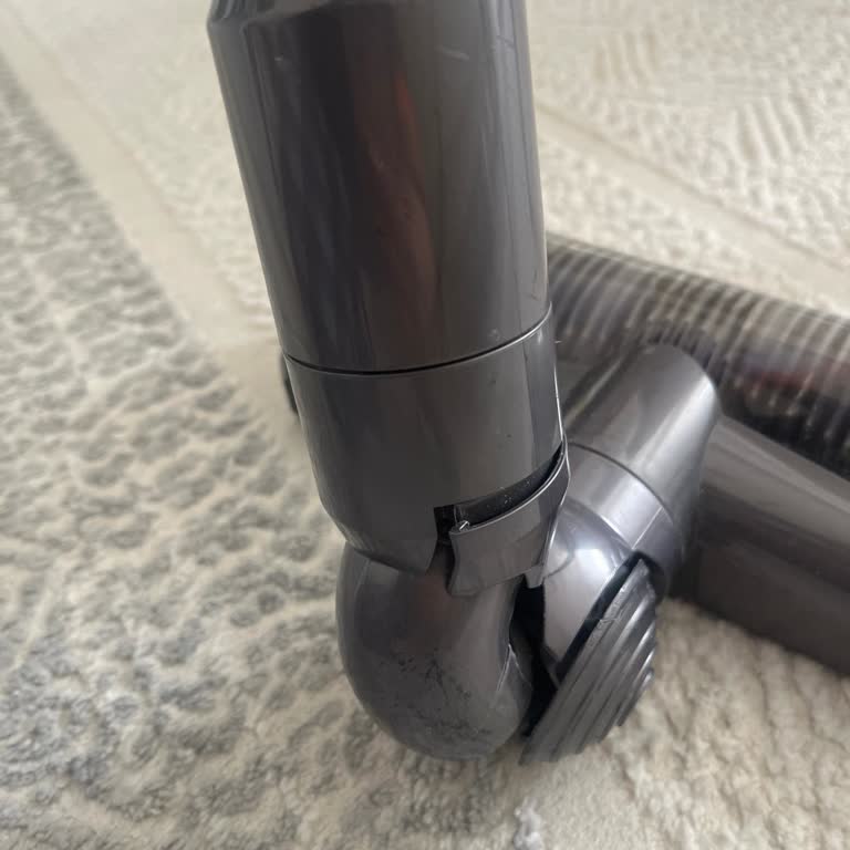Dyson V11 Süpürge Başlığı Kırıldı Garanti Kapsamı Dışı Yüksek Parça Ücreti